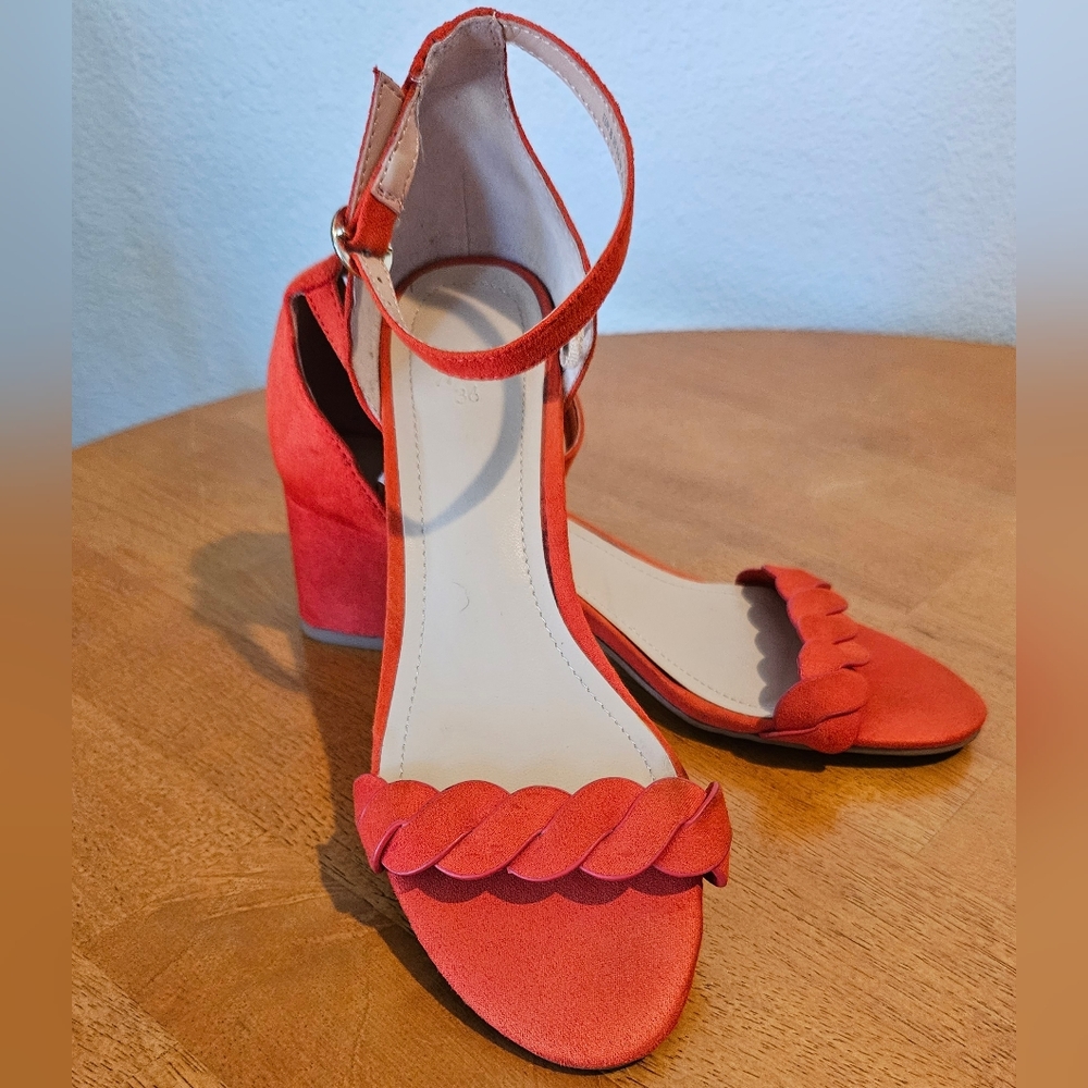 Worn Once! - H&M - Orange Steappy Heeled Sandals - Size 36 / 5.5